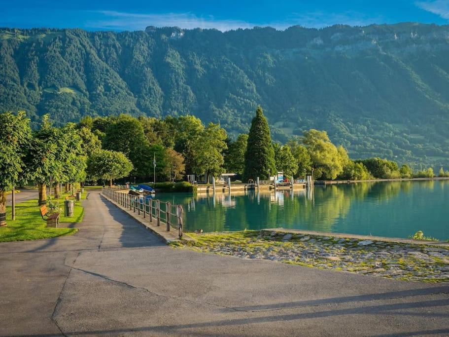 Chalet Mignon - Your Vacation Oasis At Lake Brienz Bönigen Buitenkant foto