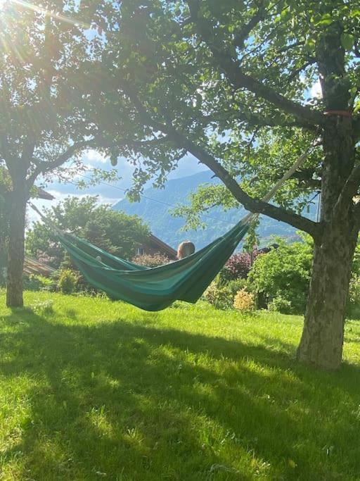 Chalet Mignon - Your Vacation Oasis At Lake Brienz Bönigen Buitenkant foto